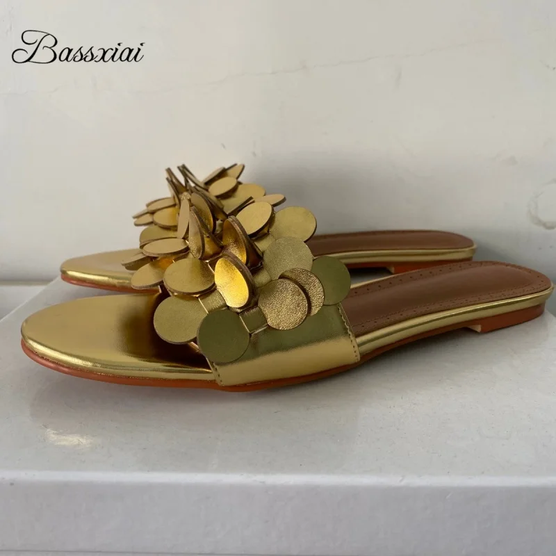 

Женские тапочки ручной работы с цветочным украшением, роскошные верхние шлепанцы без шнуровки из натуральной кожи на плоском каблуке, летние шлепанцы