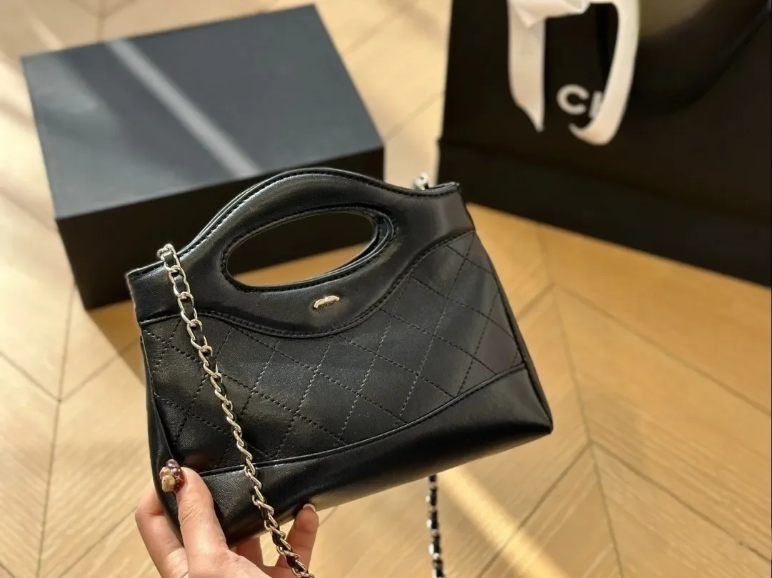 

Designer hand diamond chain bag women's bag 2024 new senior sense shoulder handbag fashion texture luxury crossbody bag