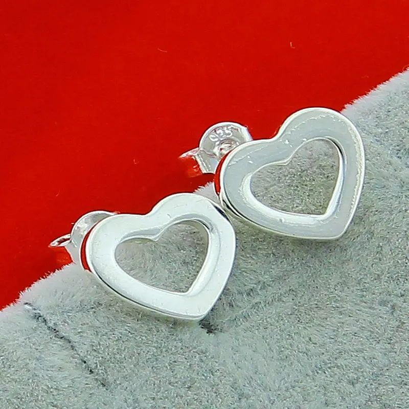 

Роскошные изысканные серьги в форме сердца из стерлингового серебра 925 пробы, модные женские темпераментные украшения, рождественский подарок для вечеринки