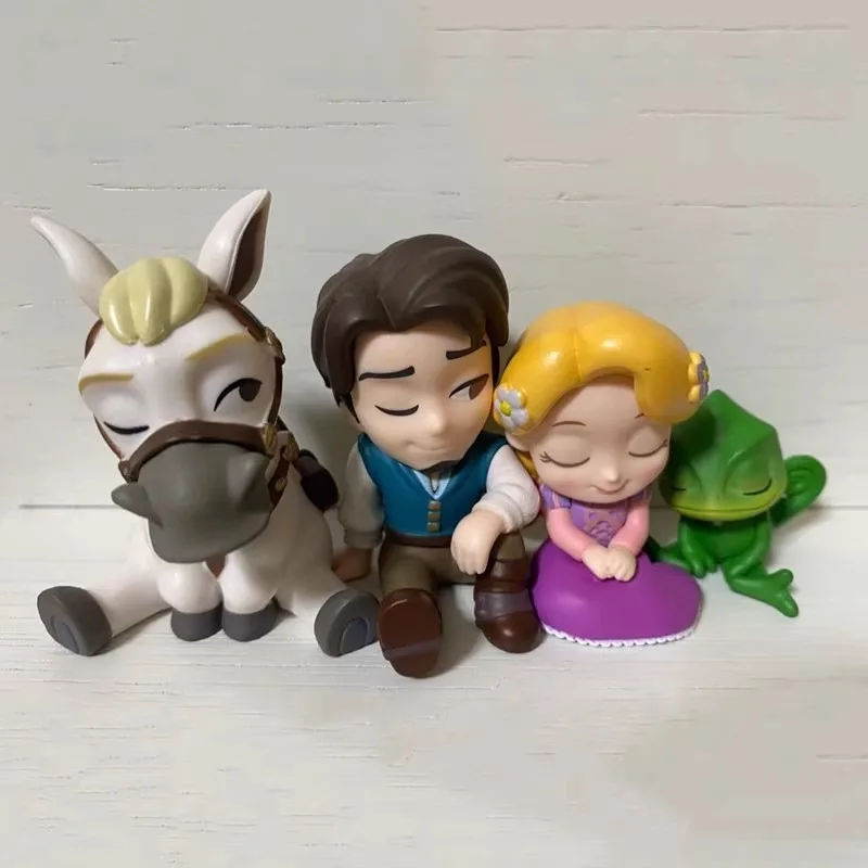 Disney aggrovigliato Kawaii giappone Gashapon Figurine Anime Doll Rapunzel Cute Capsule Toys modello in miniatura regalo