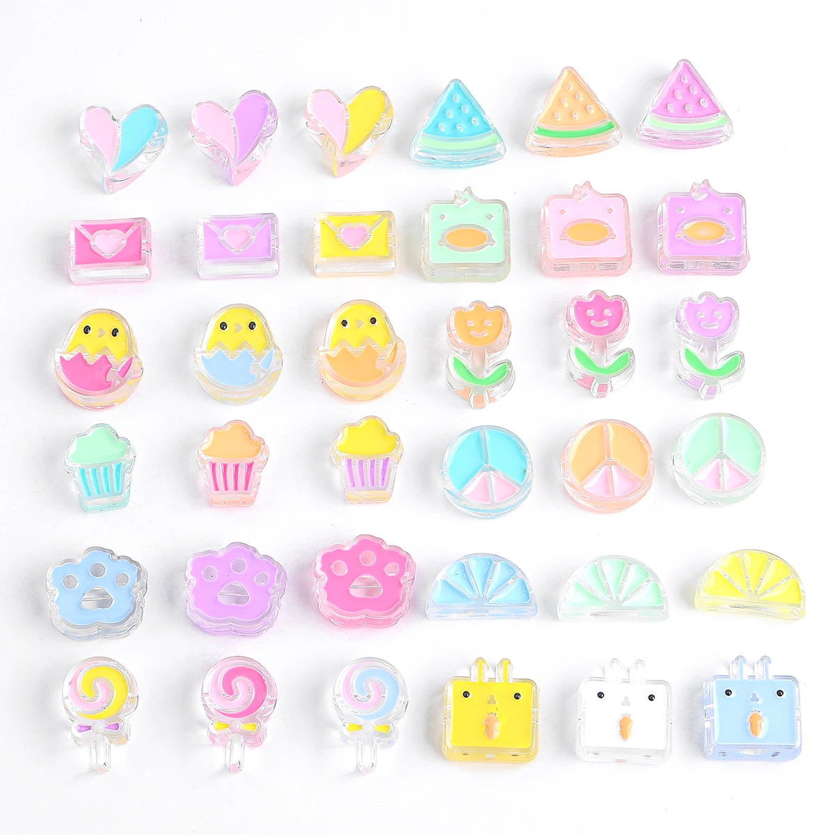 

Разноцветные эмалевые бусины в виде бабочек, цветов, пчел, звезд и сердец для создания украшений своими руками: ожерелий, браслетов, подвесок и других изделий.