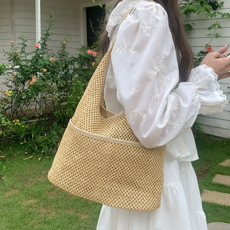 2024 Summer New Straw Woven Shoulder Bags with Pockets Fashion Handbags for Seaside Beach Women's Large Capacity Underarm Bags