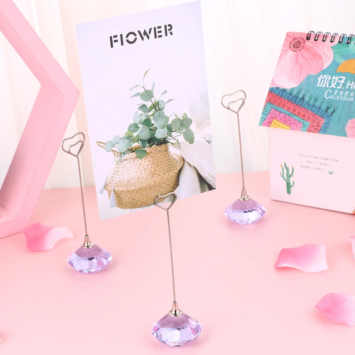 

3Pcs Heart Shape Memo Holder Note Clips Iron Wire Paper Stand for Wedding Birthday Party Office Use