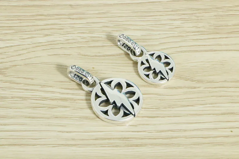 Punk 925 Sterling Silver Necklace Pendant Lightning Sakura European and American Retro Men's and Women's Fashion Network Red Per