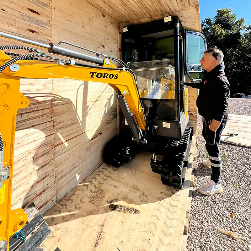 Produttore di mini escavatori da 1 tonnellata Kubota Engine Digger 1000 Kg Mini escavatore agricolo personalizzabile EURO 5 in vendita