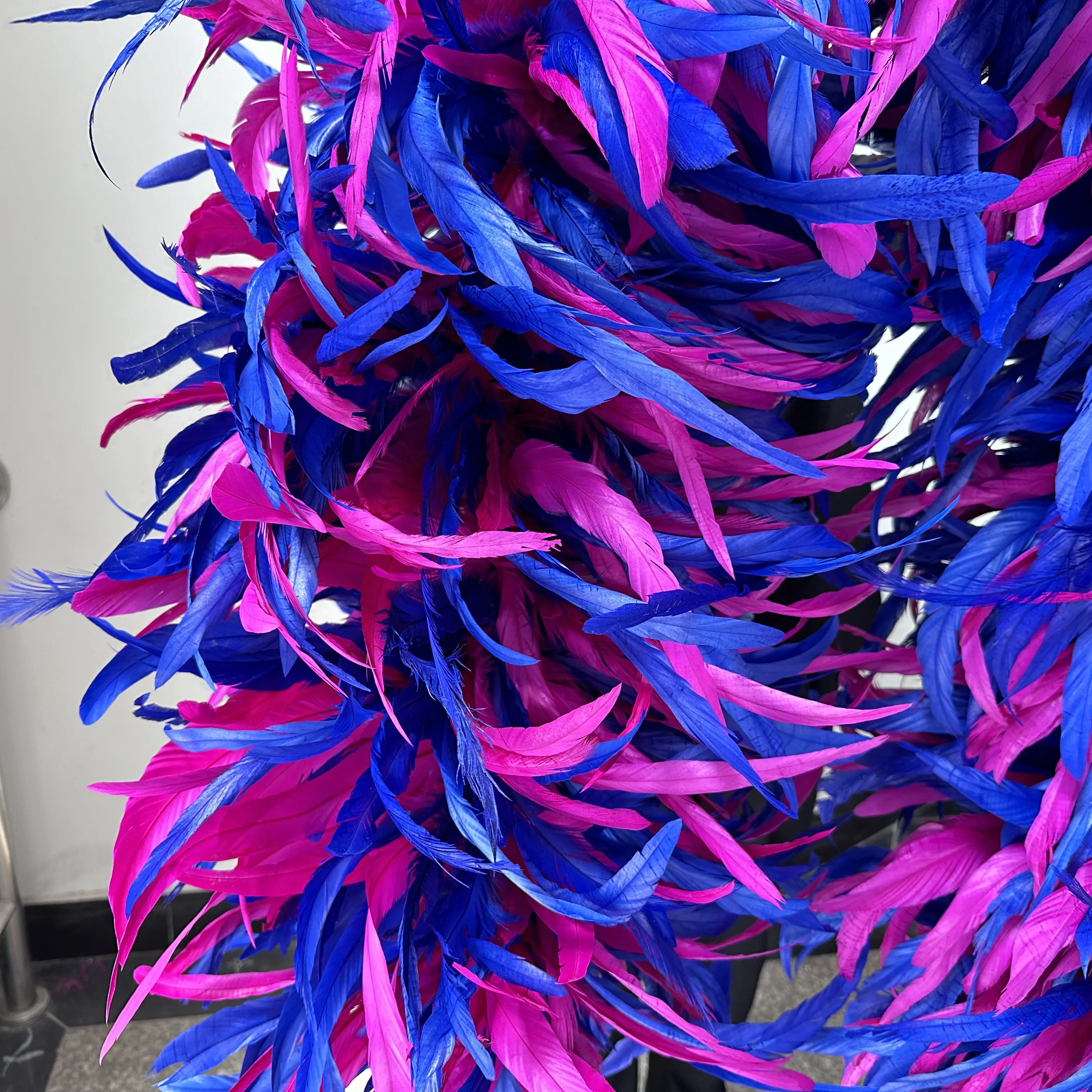 Natural Big Fluffy Roosters Feather Boa for Wedding Carnival Dance Party Decoration Dress Shawl Scarf Chicken Plumes Crafts