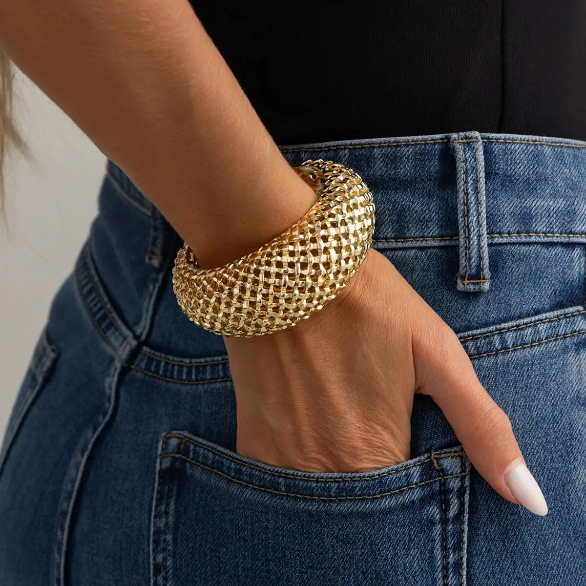Ingemark Punk Style Hollow Out Chunky Open Bangle Bracelet for Women Vintage Golden Mesh Wide Cuff Bracelet Luxury Jewelry Gifts