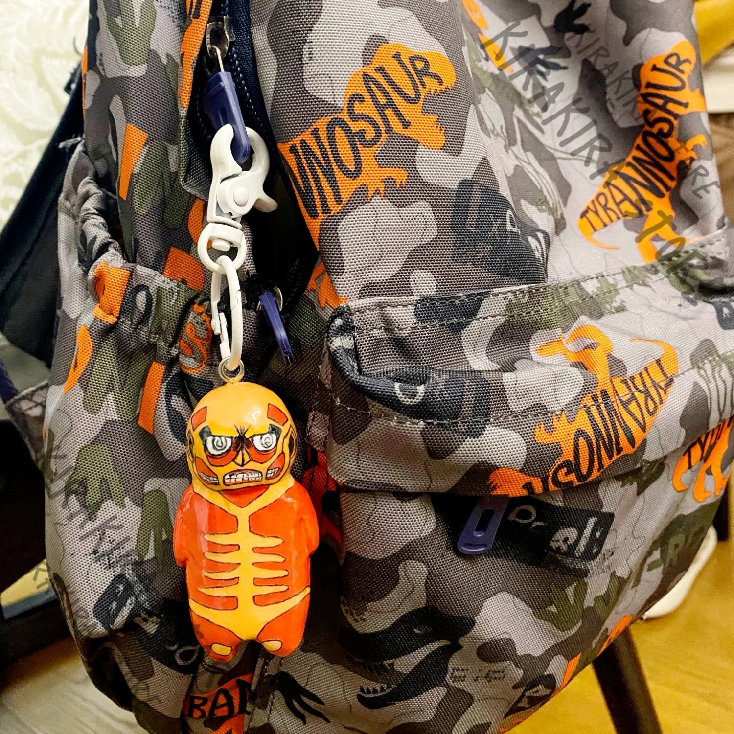 

Attack on Titan Q Version Amulet Cosplay Figurine Colossal Titans Keychain Handcraft Pendants Model Hanging Drop Creativity Gift