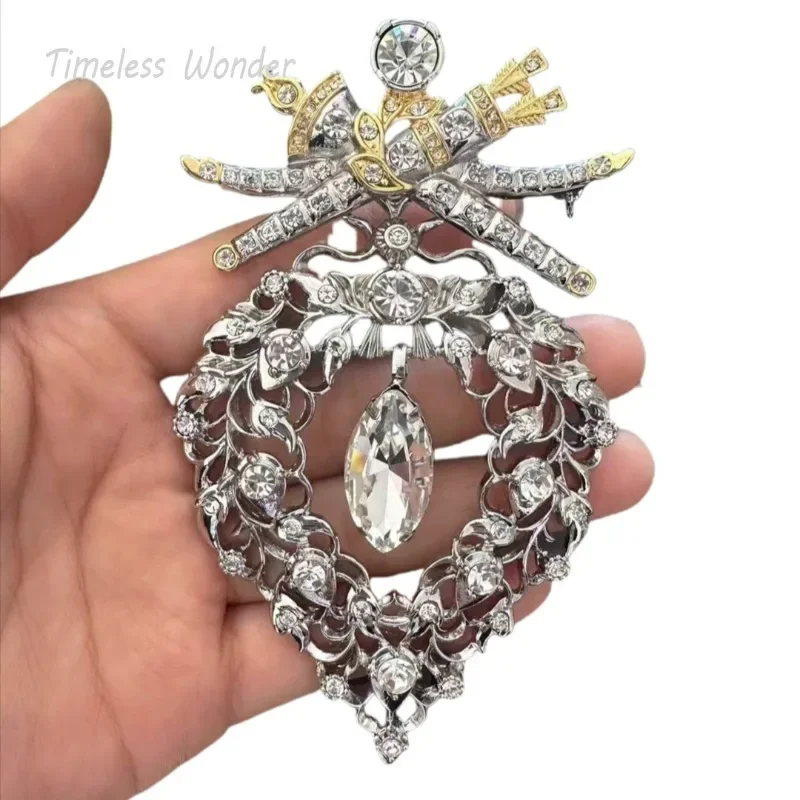 Timeless Wonder Fancy Zircon Geo XL Heart Brooch Pins for Women Designer Jewelry Runway Top Punk Luxury Rare Bride Gift 7526