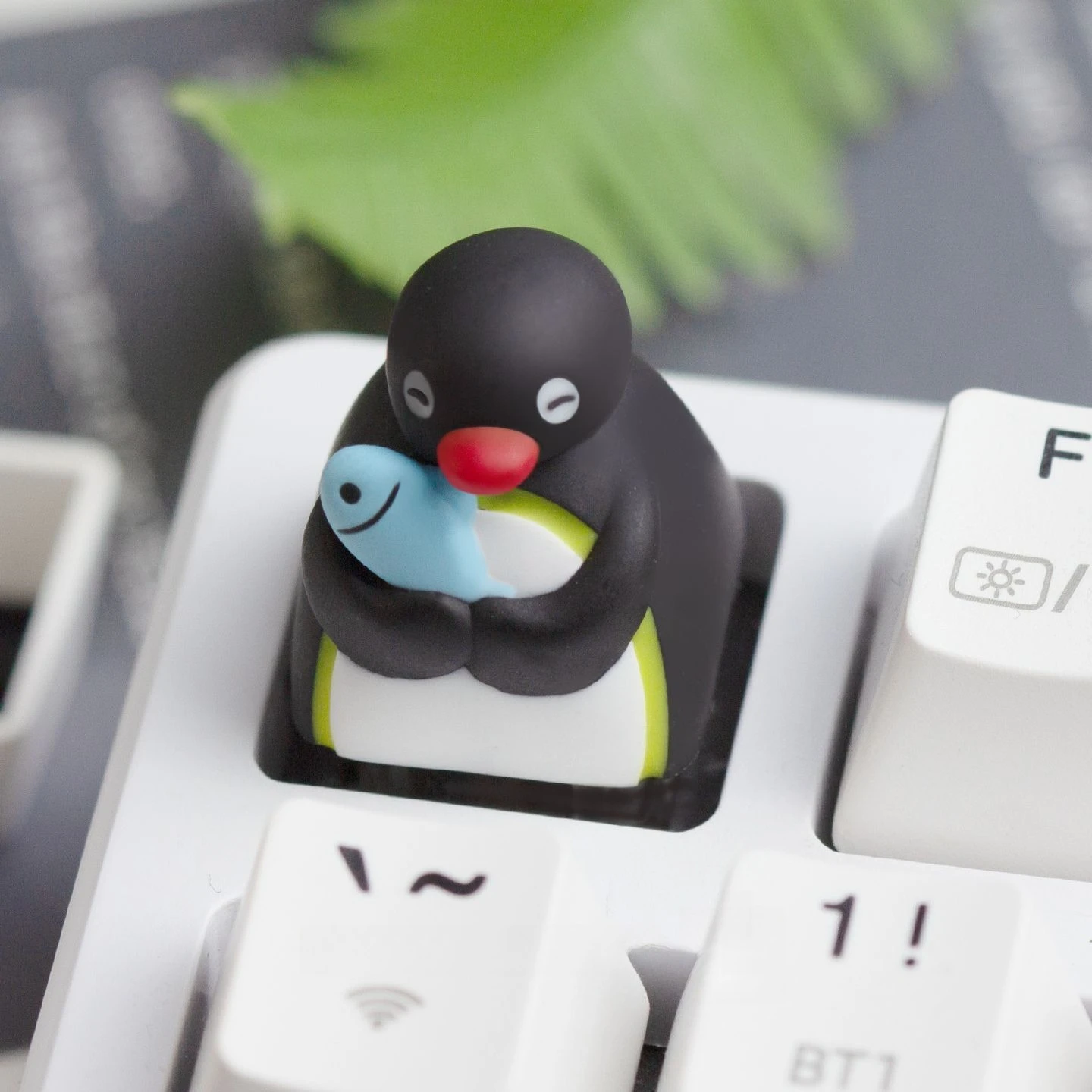 Колпачок-для-клавиши-pingu-keycaps-в-виде-пингвина-из-смолы-аниме-стиль-esc-одиночный-милый-авторский-ручной-работы-подарок-для-механических-клавиатур-подарок-на-день-рождения
