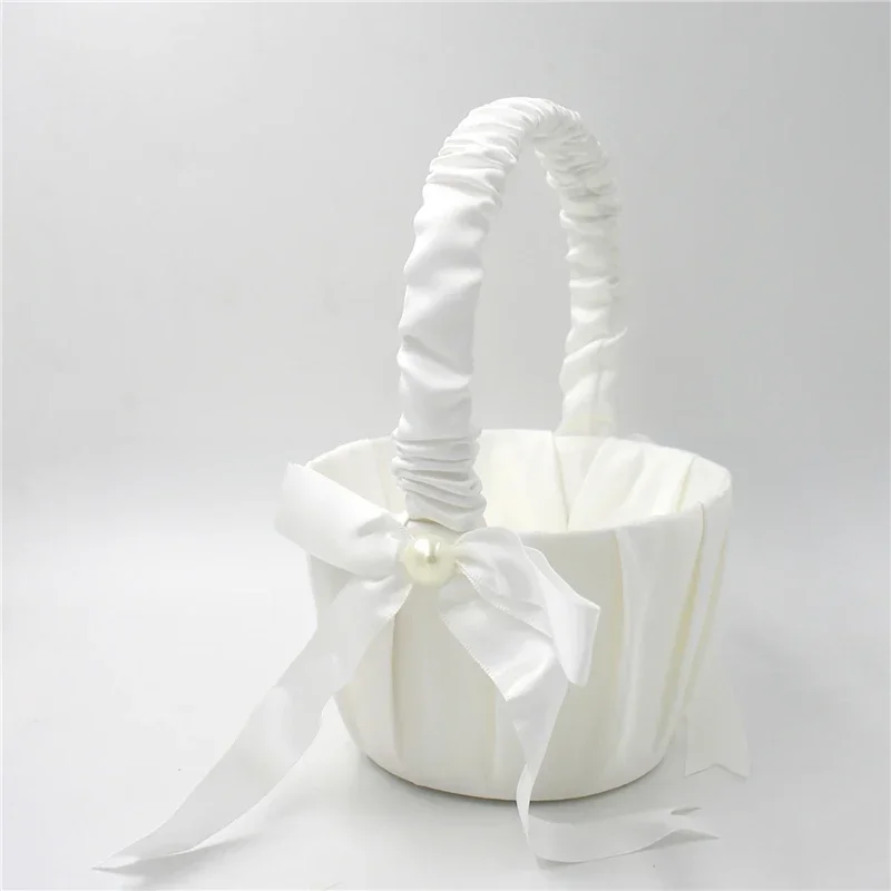 White Flowers Girls Basket Ring Bearer Satin Pearl Knot Flower Ladies Baskets 2024 Wedding Accessories Supplies