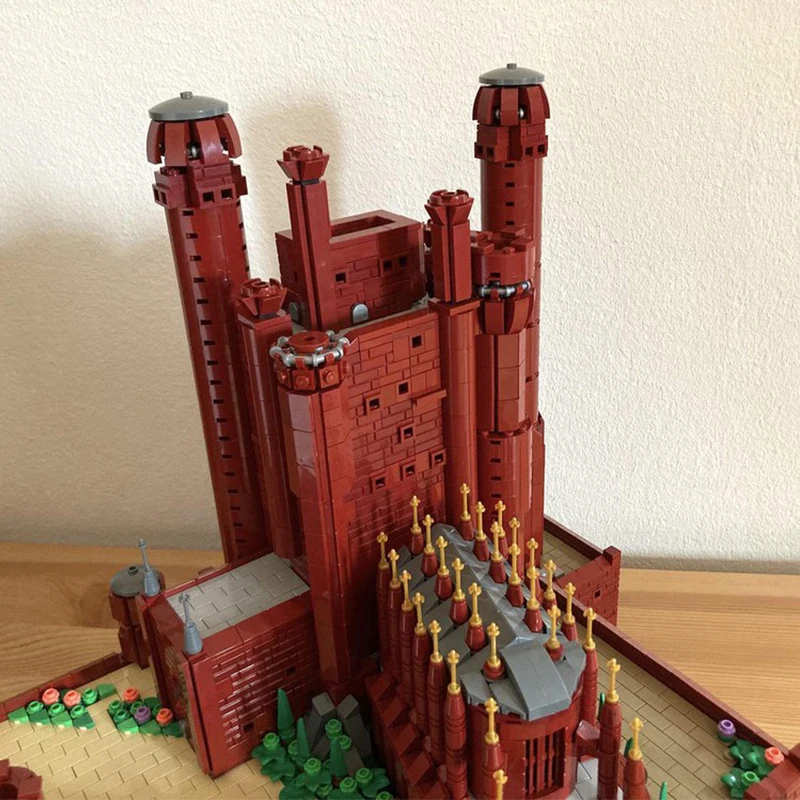 4582Pcs Moc Game of Thrones The Red Keep Medieval Castle Building Blocks Model Architecture Bricks Toys Kids Gifts