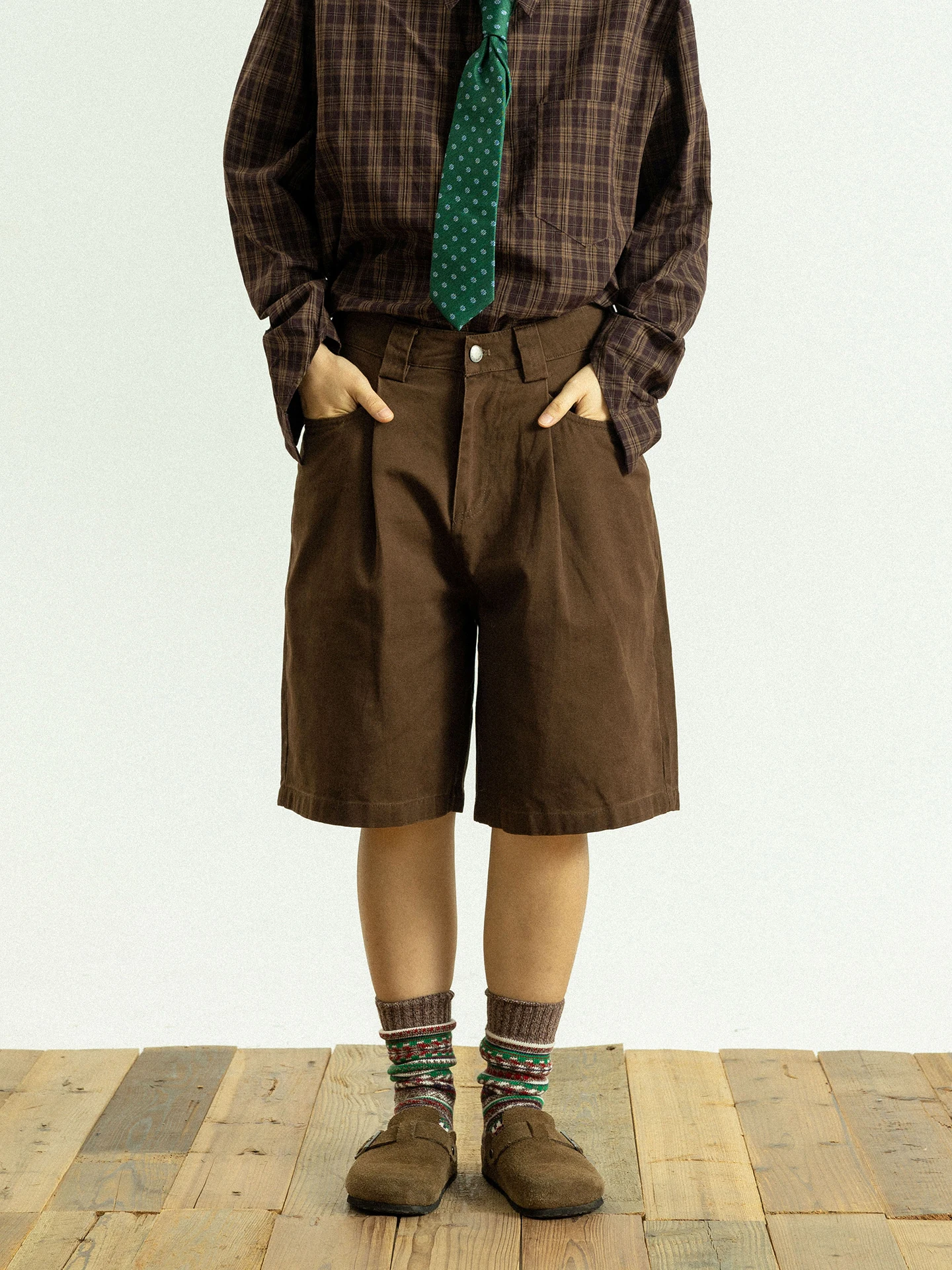 

Летние винтажные коричневые свободные брюки GoodNorth с широкими штанинами, повседневные, длиной до колена, с отворотами, на естественной талии, из хлопка, прямого кроя