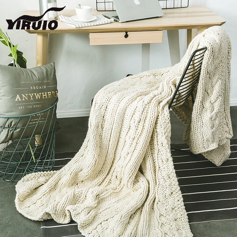 YIRUIO Luxury Hand Crochet Twist Design Throw Blanket Fluffy Warm Bed Chunky Knit Wool Quilt Blanket Sofa Lesiure TV Blankets