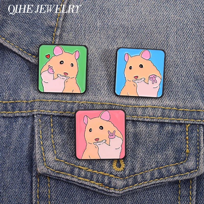 Cartoon Cute Pet Hamster Brooch Enamel Pins Creative Hand Heart Love You Gesture Brooches Hat Lapel Badges Animal Jewelry Gift