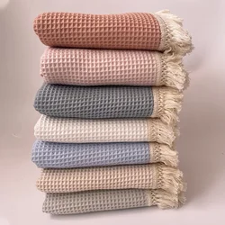 Couverture en coton gaufré avec pompon pour bébé, couverture d'emmaillotage pour nouveau-né, articles de literie pour poussette, couvre-lit pour sieste pour bébé