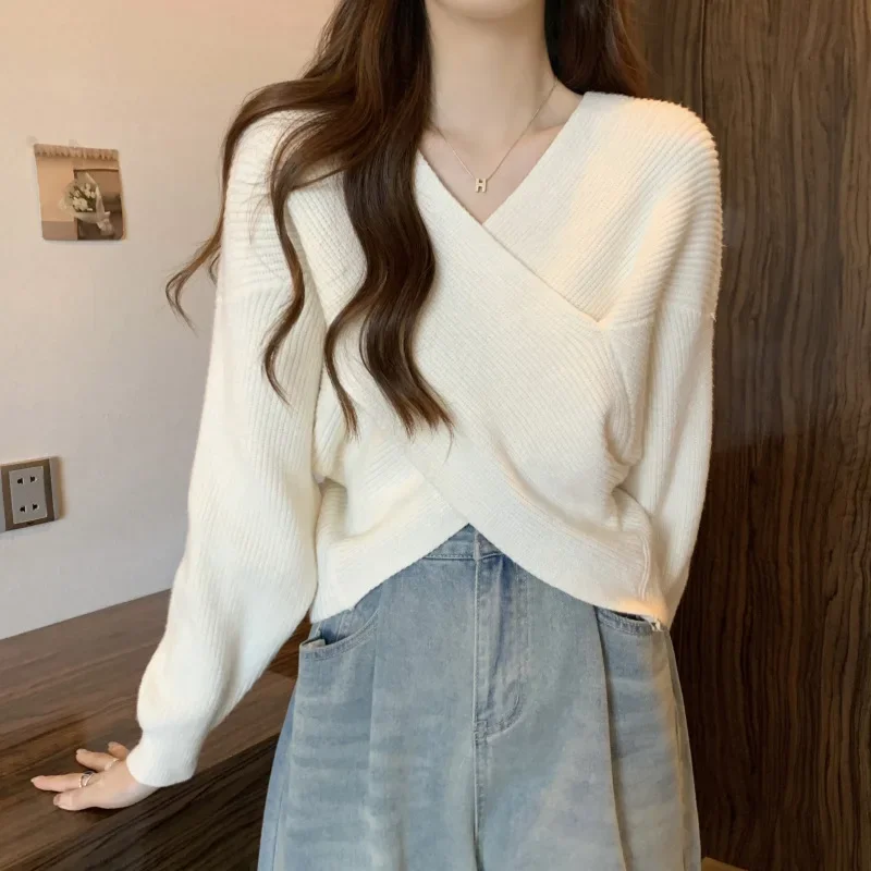 Early Autumn Design Loose Knitwear Base Layer Slimming Inner Wear Women's High End French Style Sweater Trendy Pullovers