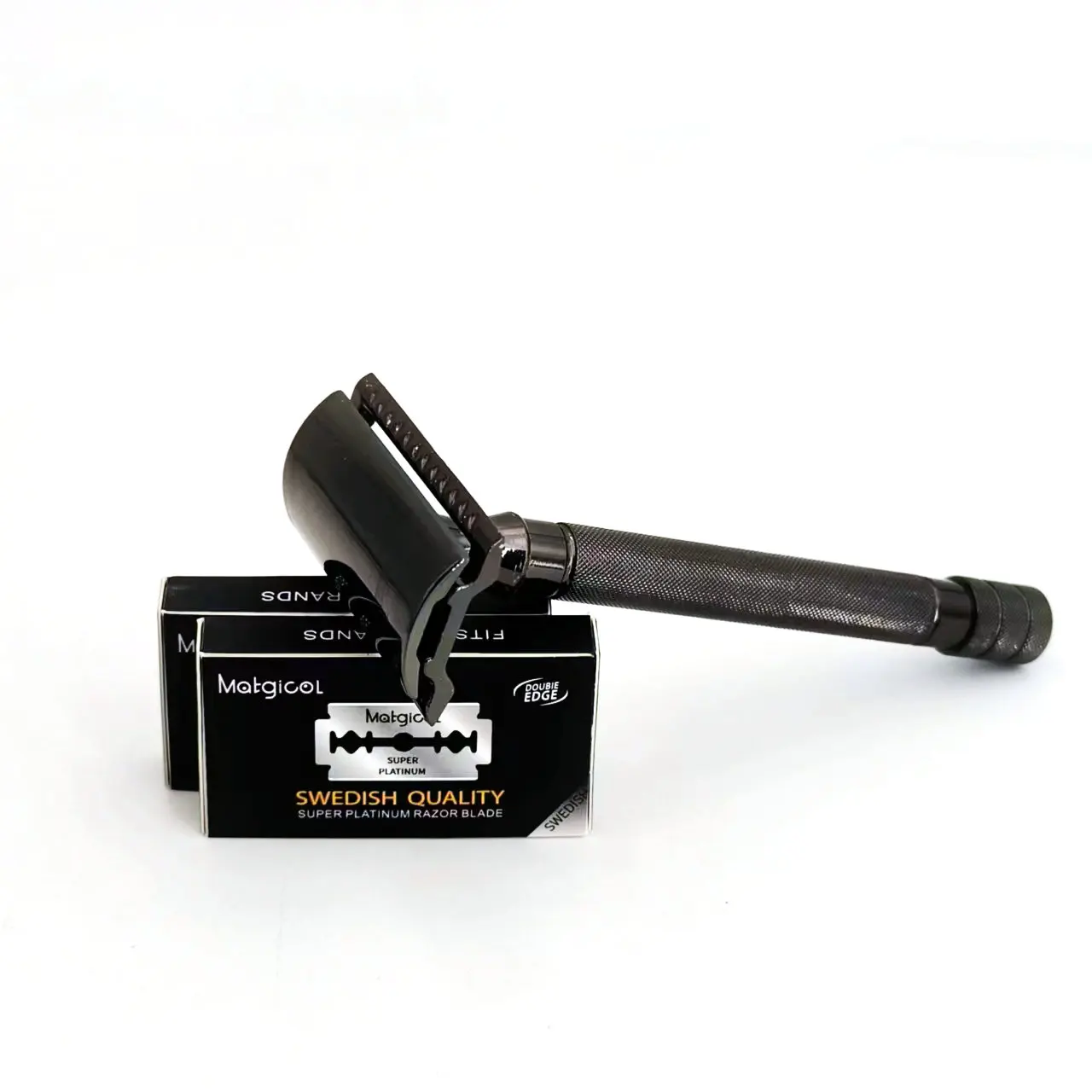 

Aluminum Alloy Handle Double Edge Safety Razor with 5 Blades - Ideal for Women and Men's Grooming