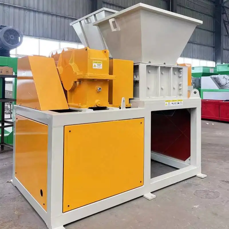 Small plastic model mini light metal crusher hine