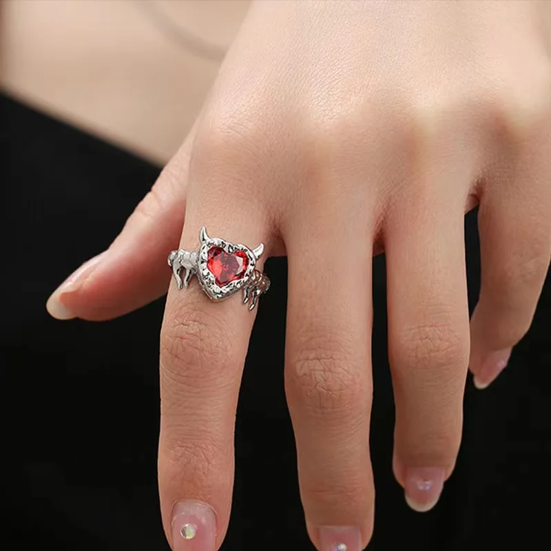 Kpop Fashion Punk Red Crystal Heart Irregular Open Metal Rings Women Vintage Grunge Aesthetic EMO Y2K Jewelry Accessories