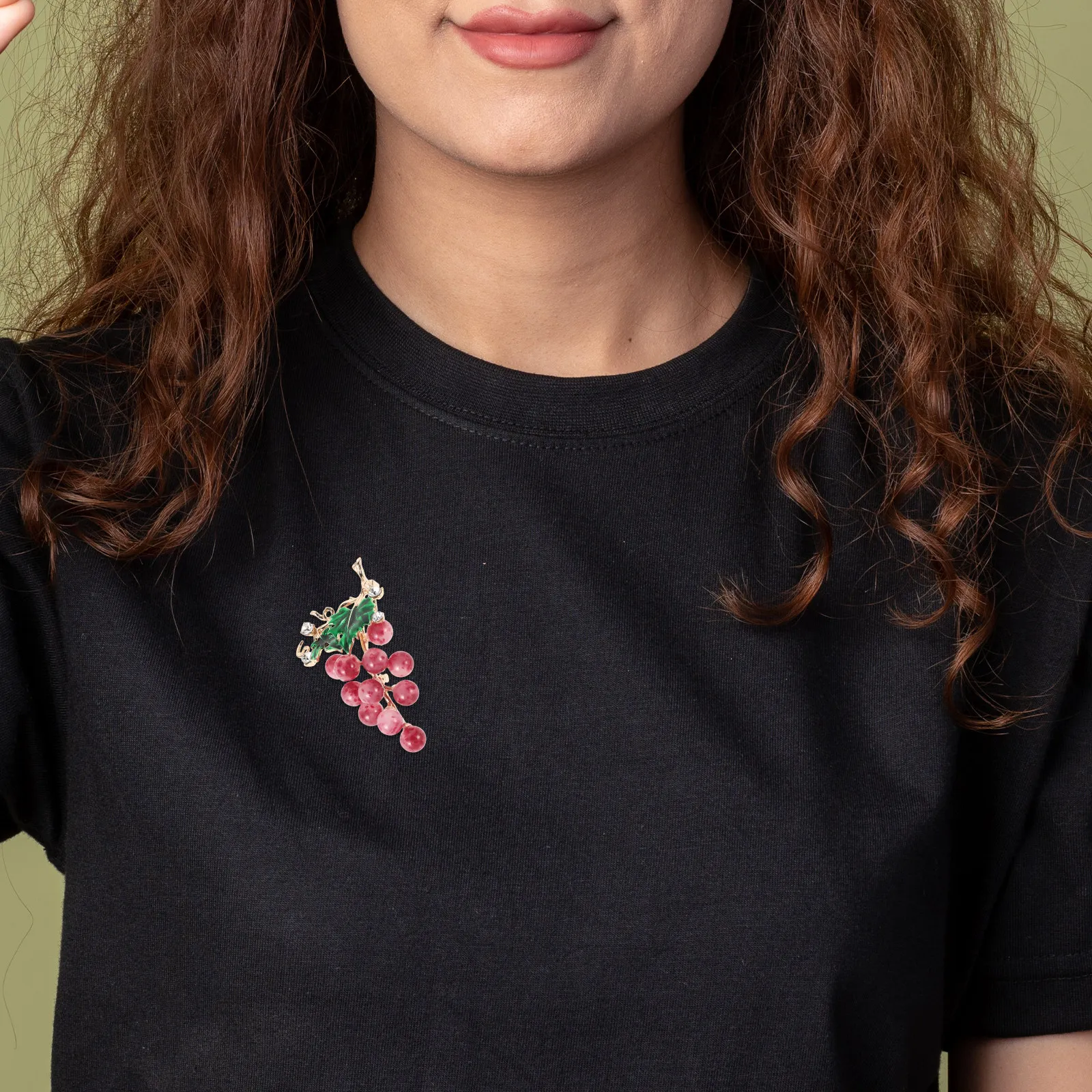 Grape Cluster Brooch Pin Women Elegant Fruit Brooch Rhinestone Purple Grapes Green Leaf Detail Lightweight Dress Hat Bag Jacket