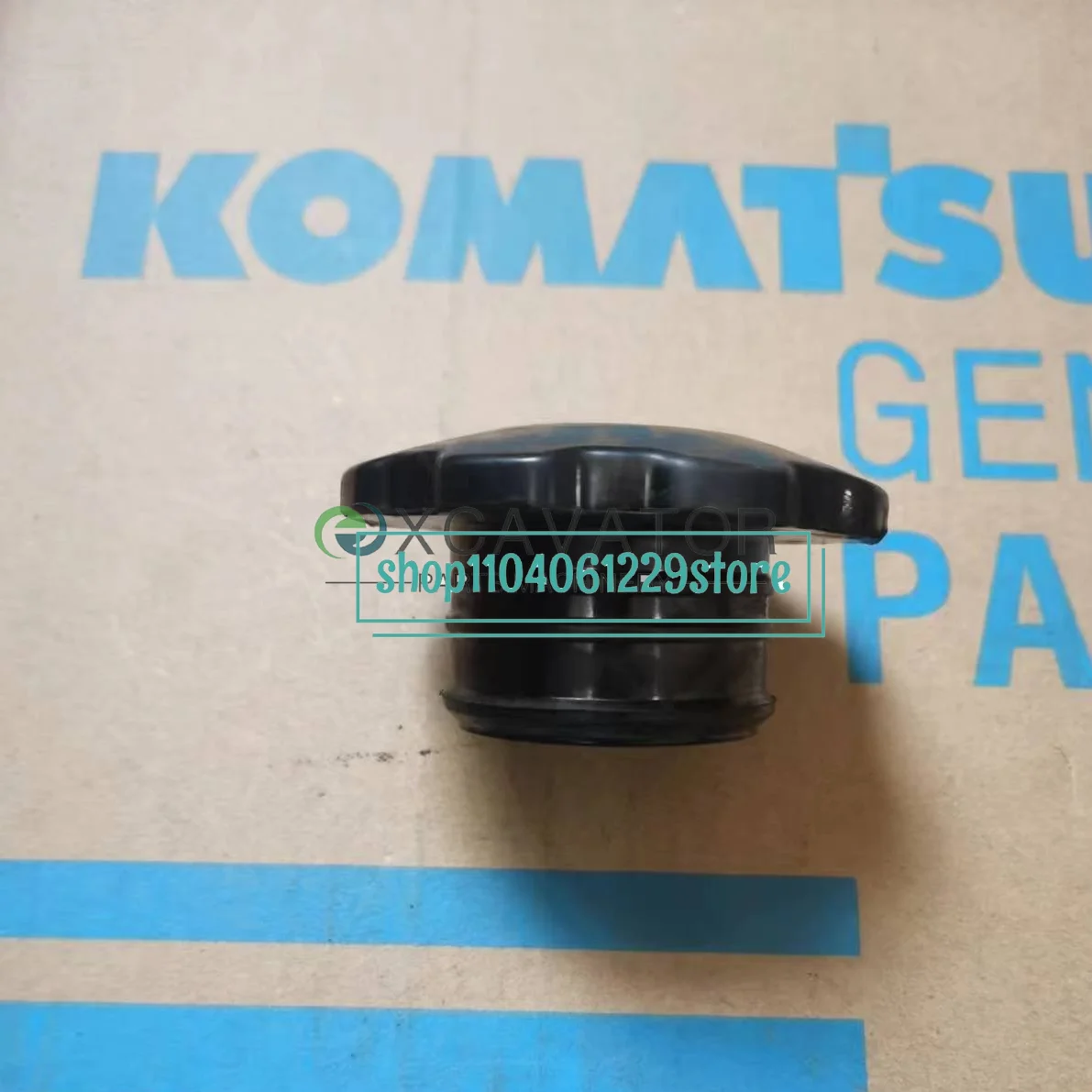 6130-12-8610 6130128610Excavator Accessories for Komatsu Engine PC200/210/220/230/240/300/360-7/-8 Oil Cap Plug