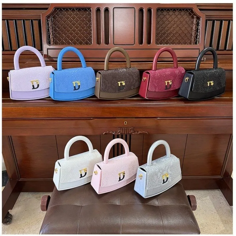 

Unique Diaper Bag Ladies High-End Messenger With Letter Logo Trendy Clutch Mini Crossbody For Party Commuter Business