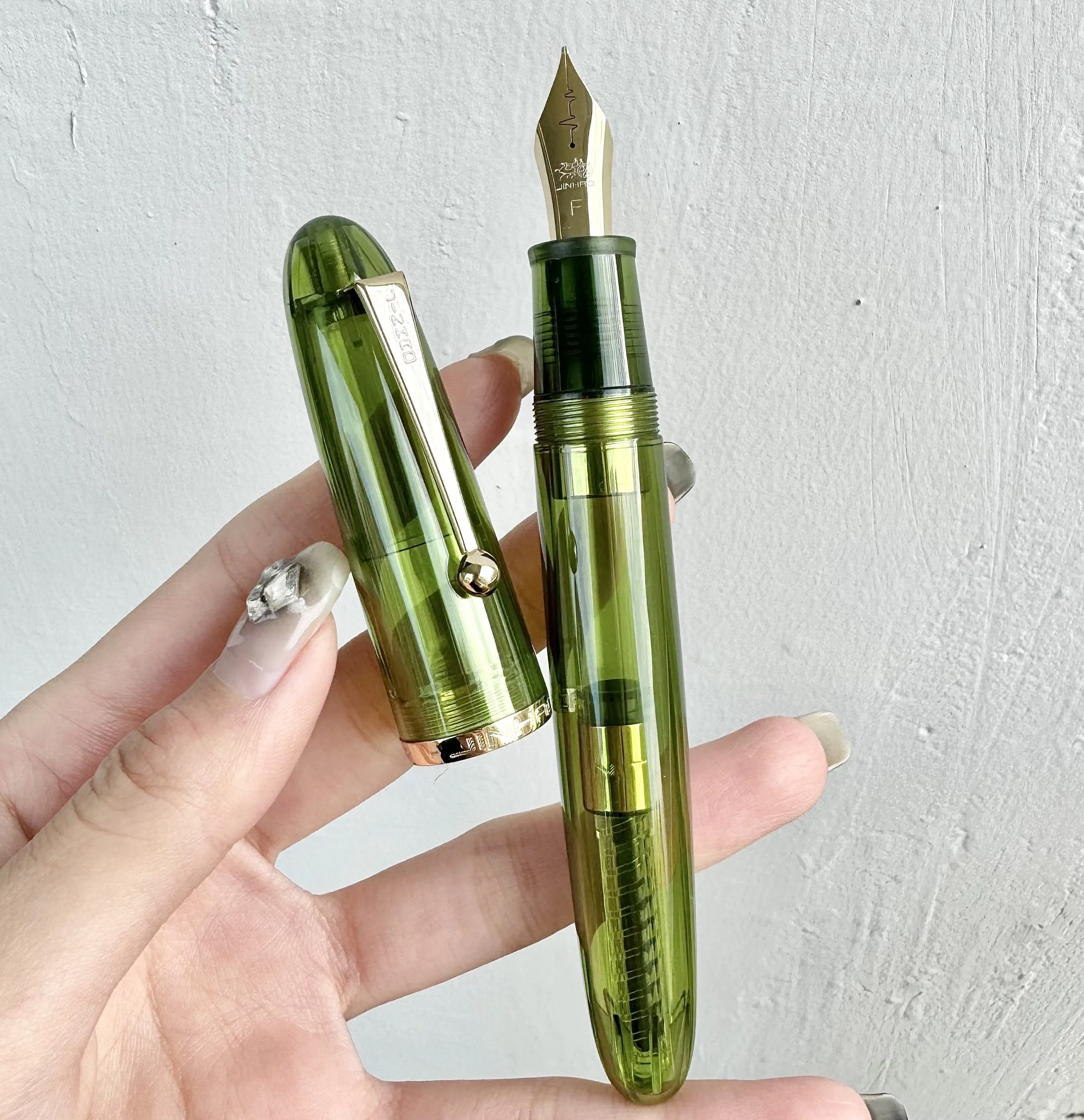 

Перьевая ручка JinHao 9019, акриловое оливково-зеленое перо с сердцебиением, канцелярские принадлежности, школьные принадлежности, конвертер чернил большой емкости, подарок для письма