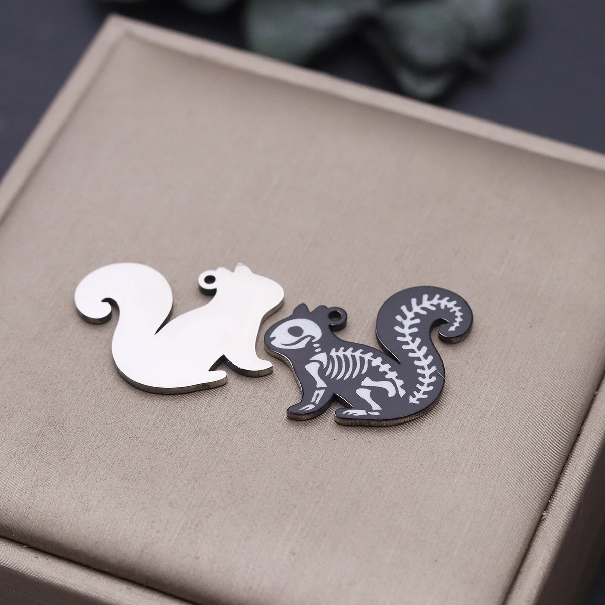 2pcs Squirrel Skeleton Pendant For Jewelry Making Stainless Steel Charms Fit Keychains Halloween Necklace Earrings DIY Supplies