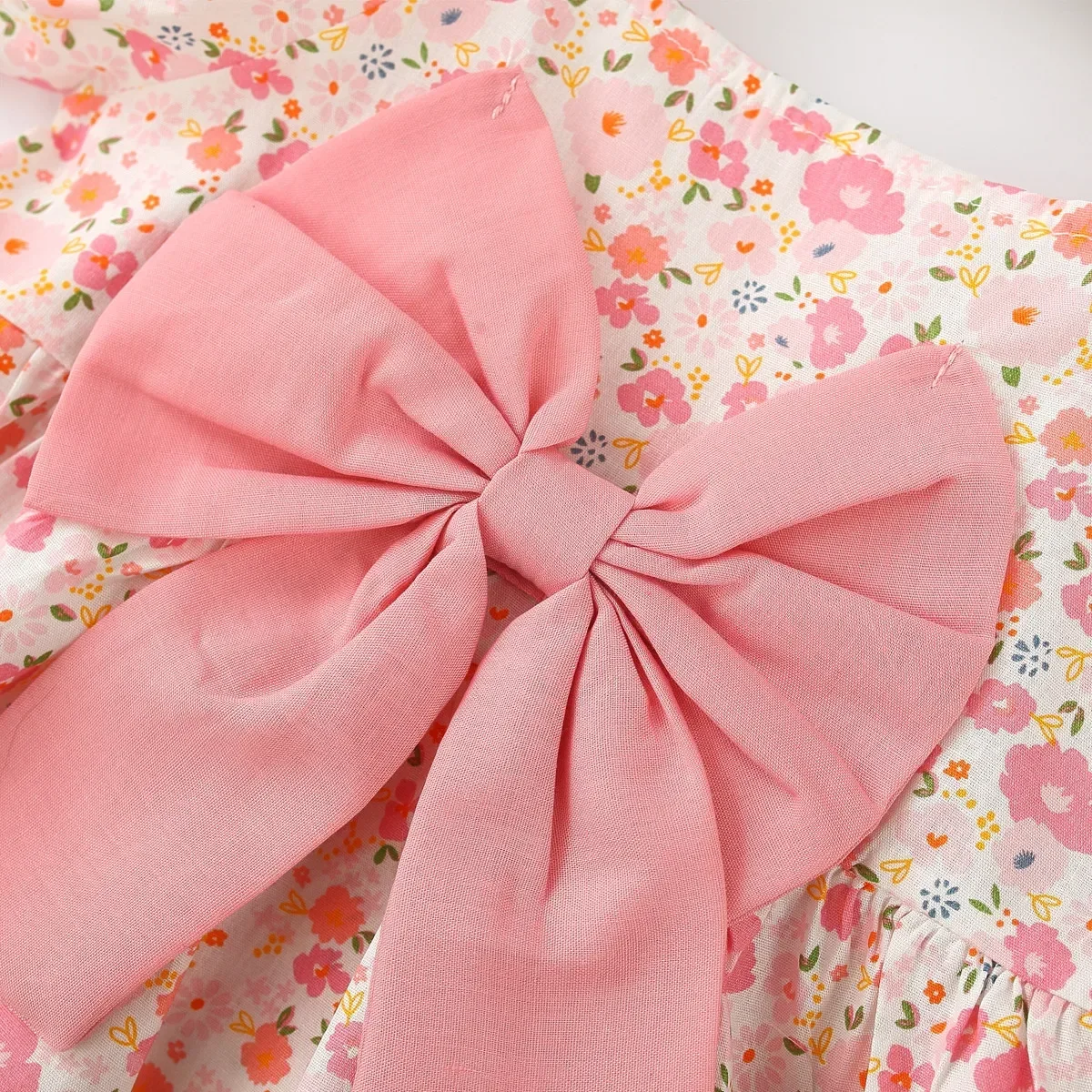 New Girls Dress Summer Bubble Sleeve Holiday Style Casual Sweet Princess Dress Chest Bow Floral Pattern Birthday Party Dress
