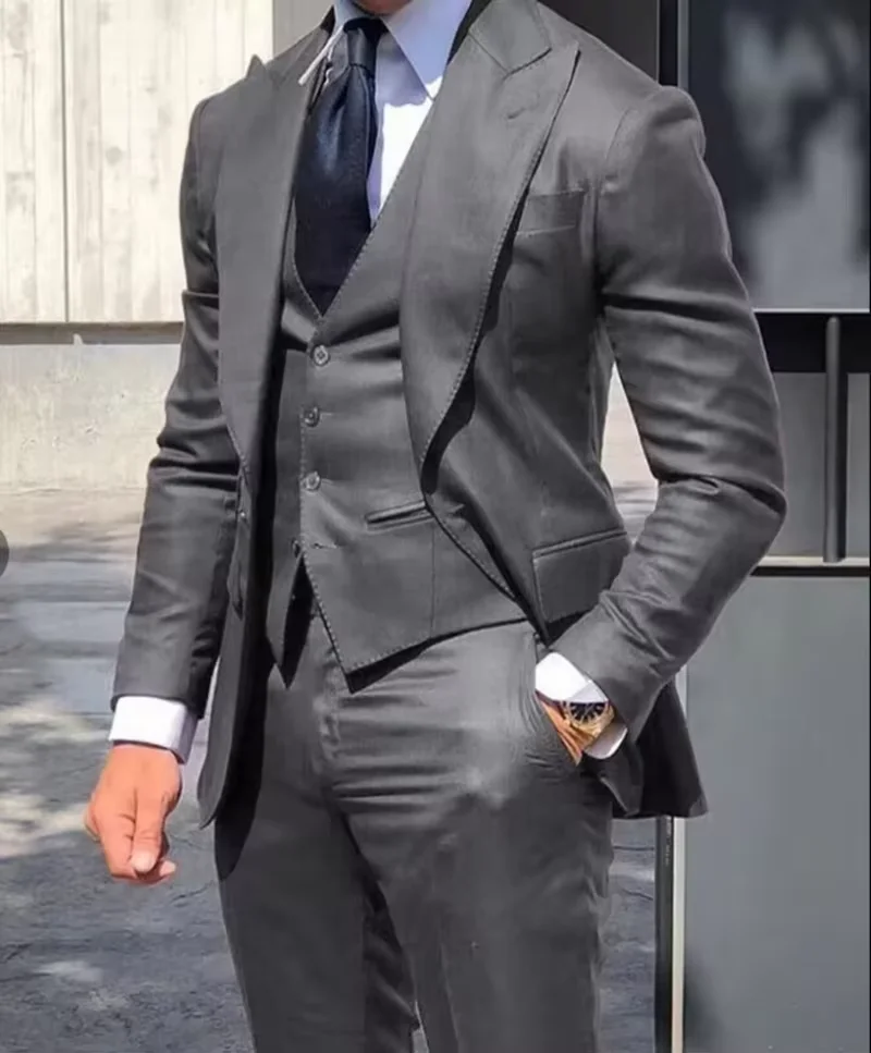 

Fashion Men Boutique Business Suits Solid Color Wedding Suit Formal Groom Tuxedos 3 Pcs Set Dress Peak Lapel Blazer Vest Pants