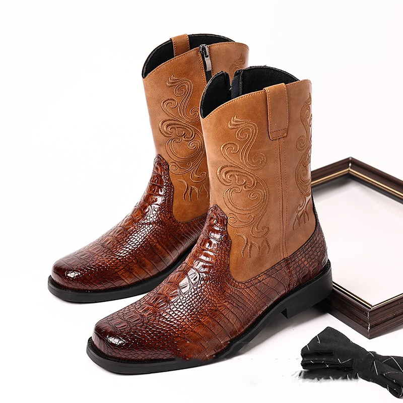 أحذية غربية من جلد التمساح المطبوع للرجال بتفاصيل مطرزة وكعب منخفض ونمط رعاة البقر الكلاسيكي لأزياء المزرعة أو البلد غير الرسمية