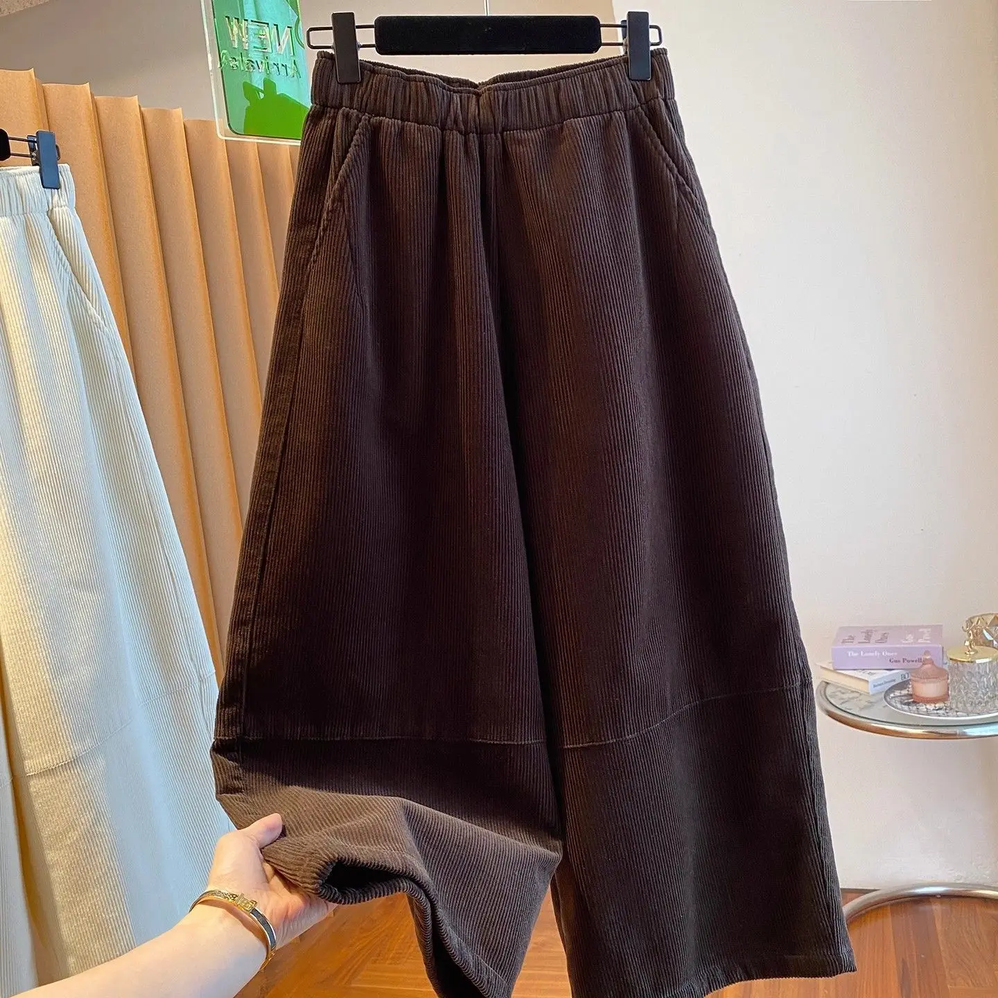 good-looking corduroy pants women's winter fleece thickened 2025 new loose wide-leg  straight-leg  nine-point pants