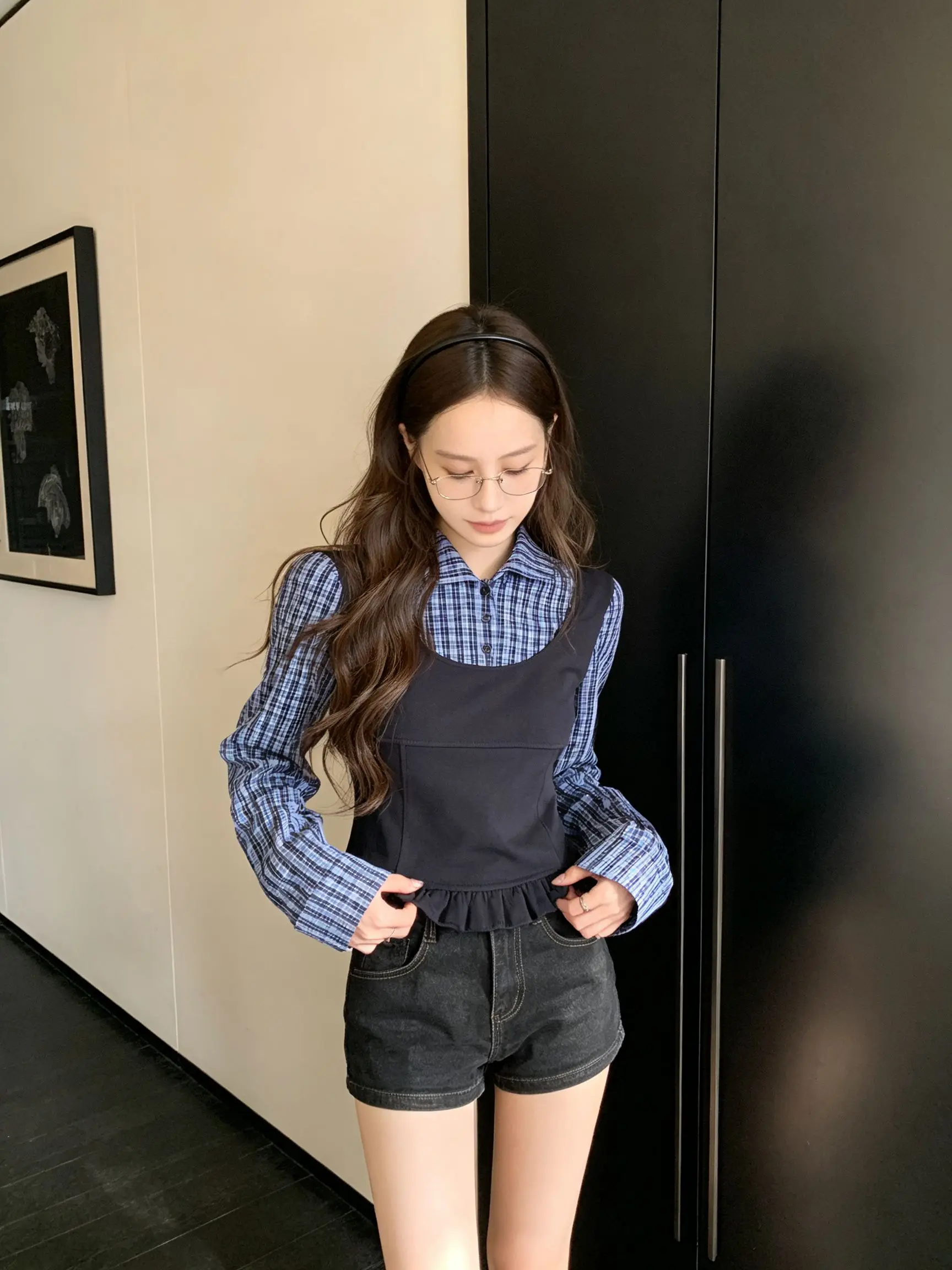 Korean Style Long Sleeve T-Shirt Women's  Collar Patchwork Grid Pattern Fake Two-Piece Design Floral  Detail Top
