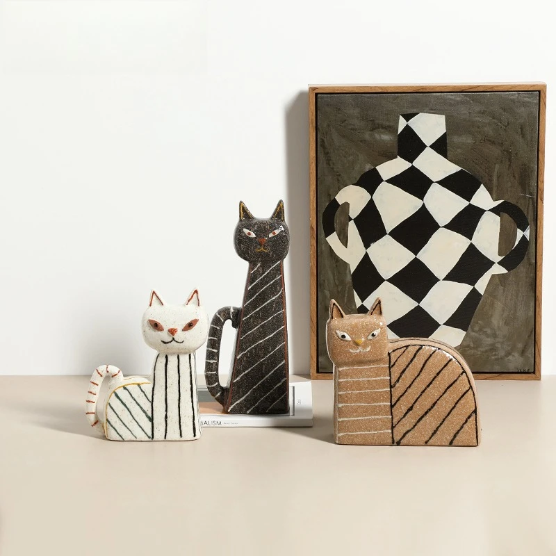 

Modern wabi-sabi abstract hand-painted striped cat ceramic ornament, tabletop, creative jewelry