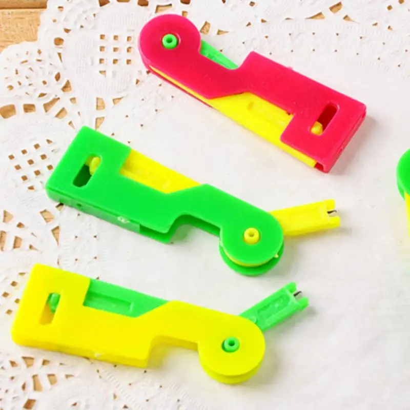 Random Color Automatic Needle Threader Needle Thread Tools Thread Guide Needle Easy Device Plastic Handle Sewing Accessorie