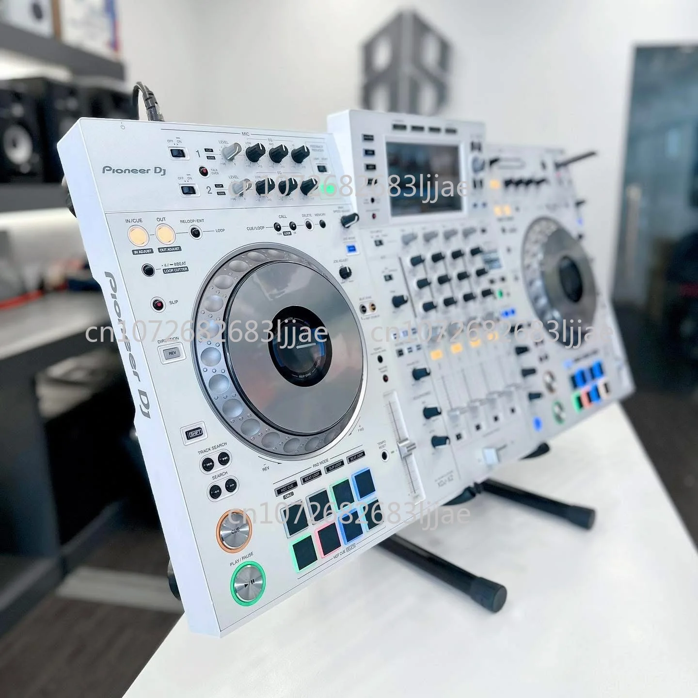 Pioneer XDJXZ White Limited Edition XDJ-XZ RX3 RR الكل في واحد Digital DJ Dial National Bank #3