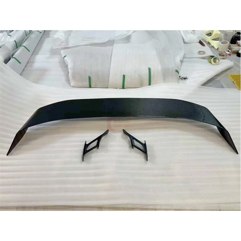 

For Aston Martin Vantage Upgrade V12 Style Dry Carbon Fiber Rear Spoiler