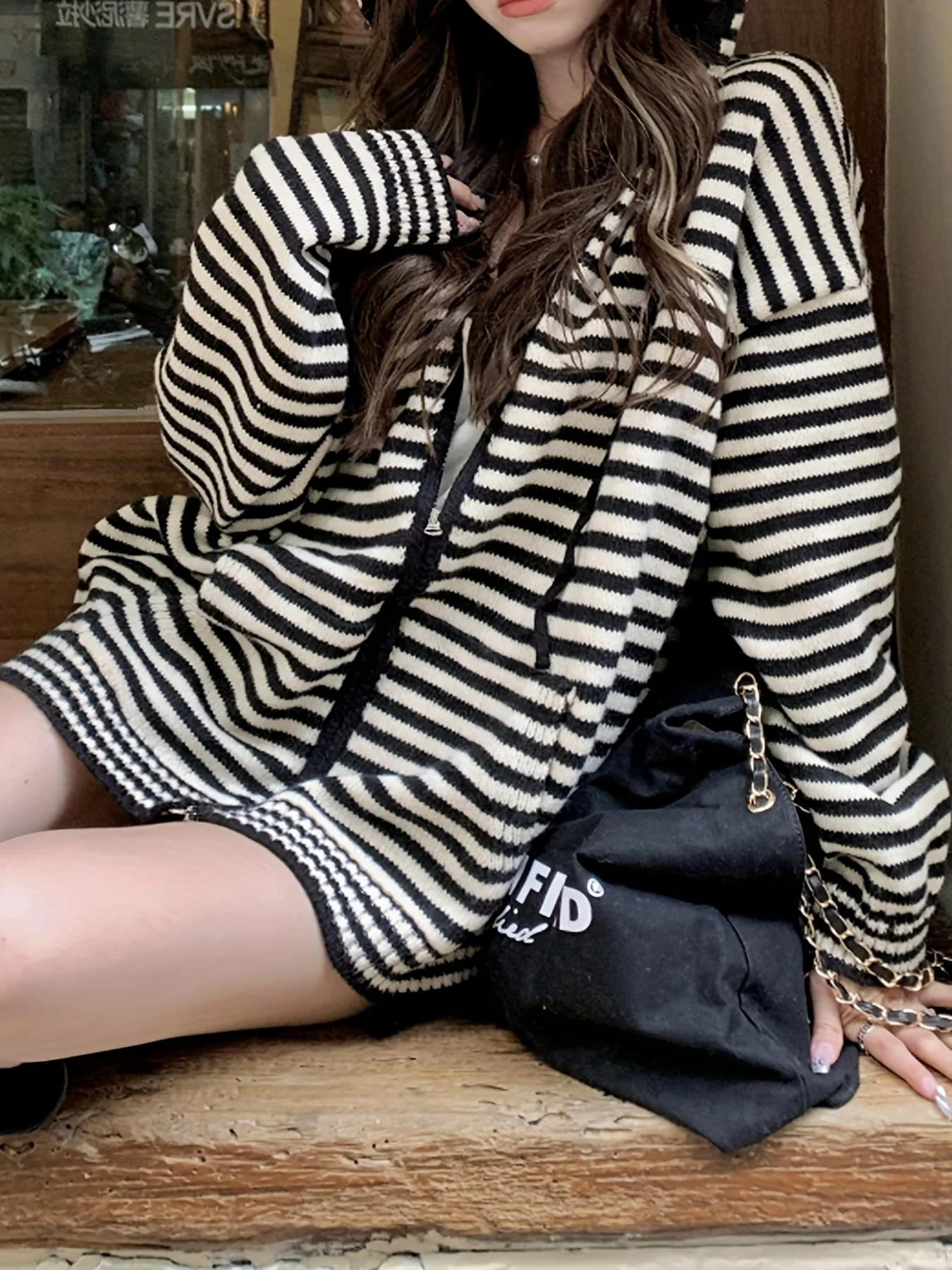 Korean Fashion Contrast Striped Knit Hooded Sweater for Women Winter Lazy Casual Knit Zipper Hooded Cardigan Outwear