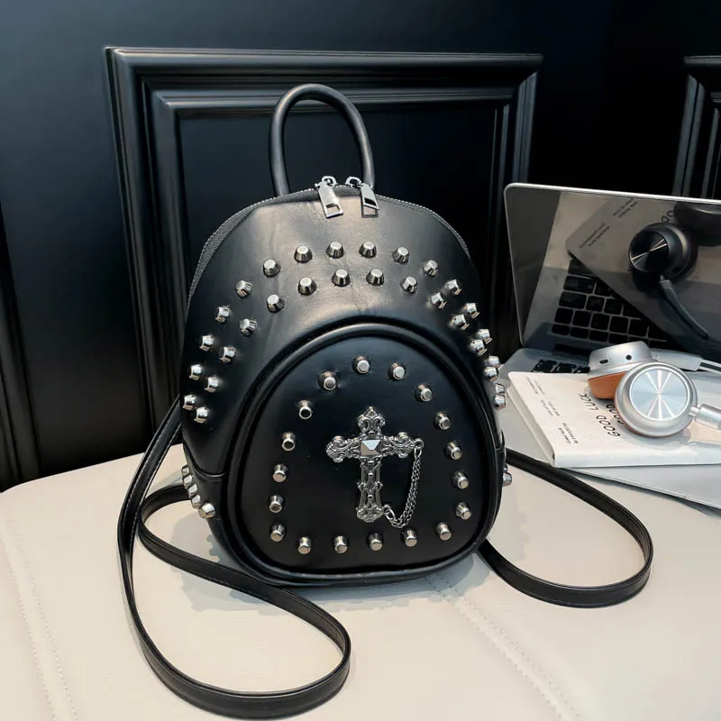 

Высококачественные женские рюкзаки из искусственной кожи, повседневные женские сумки на плечо с заклепками для ноутбуков, модный женский небольшой дорожный рюкзак для девочек-подростков