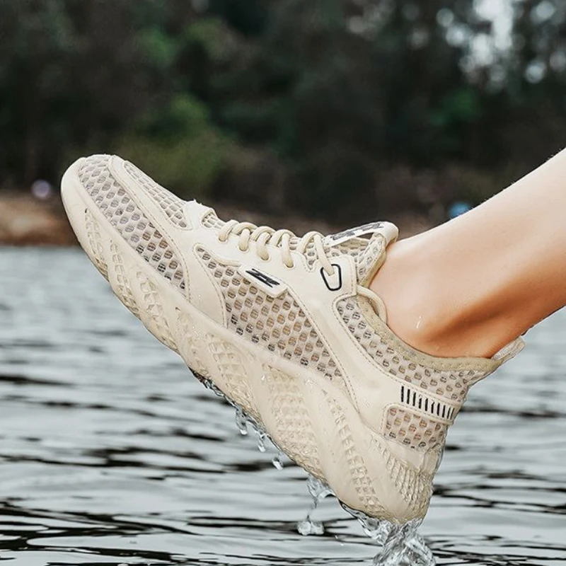 Herensneakers Zomer ademende loopschoenen van mesh Lichte comfortabele waadschoen Holle gevulkaniseerde schoenen met dikke zolen voor heren