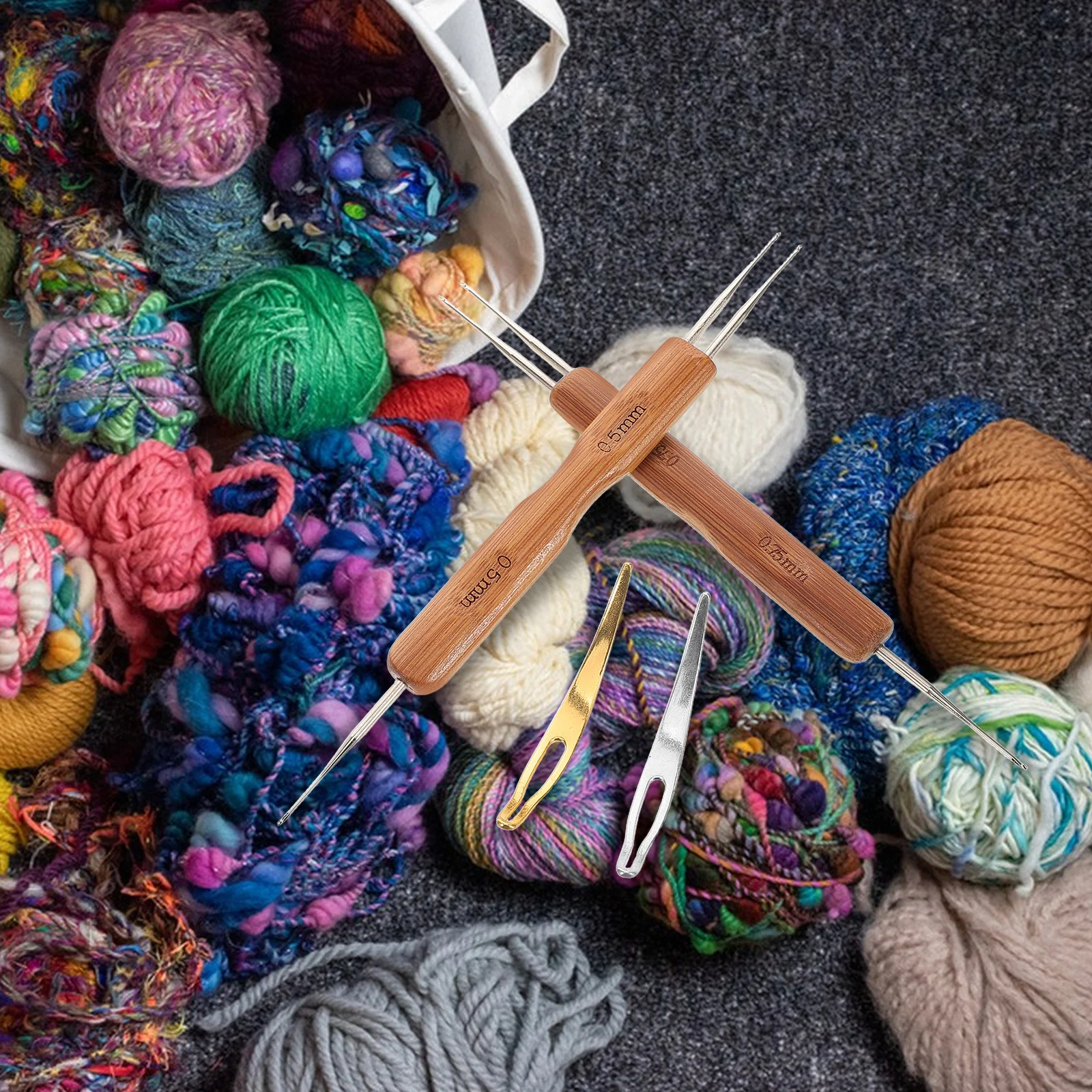 

4Pcs Crochet Needles Ergonomic Bamboo Handle Dreadlock Tool Set for Knitting Braiding Hair Accessories Crochet Needles