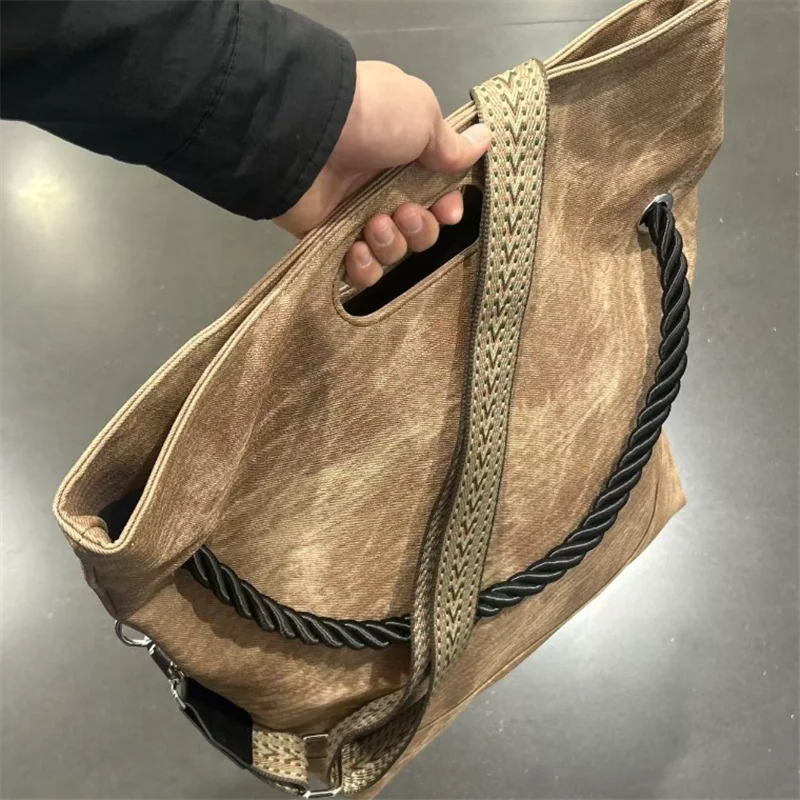 

Нишевая высококачественная непринужденная сумка через плечо из мягкой кожи в корейском стиле большой вместимости, шикарная сумка через плечо, модная и недельная