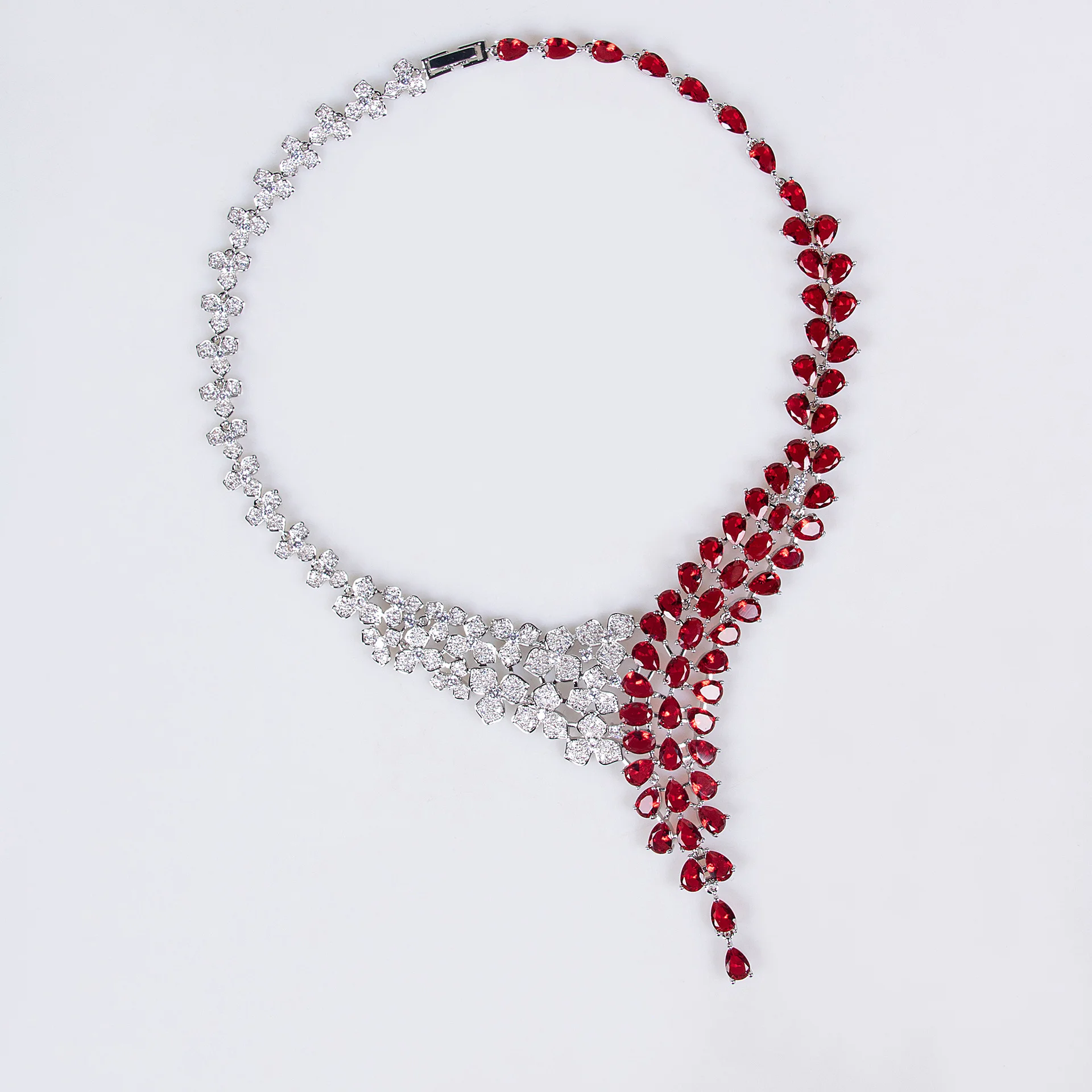 

Hot Sale European Shiny Zircon Necklace Earrings Set Minimalist Elegant Dress Matching Women Jewelry Set
