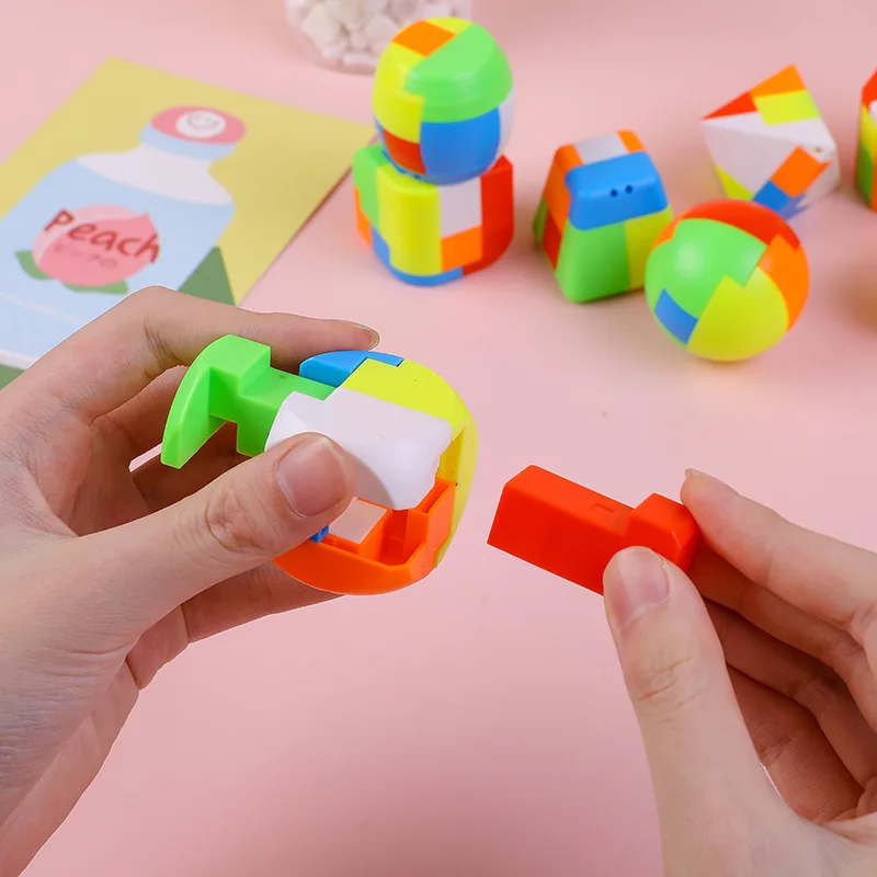 12PCS 3D Puzzle Luban Lock Keychain Brain Game Magic Mini Cube Adult Stress Resistant Intelligence Children's Puzzle Toy
