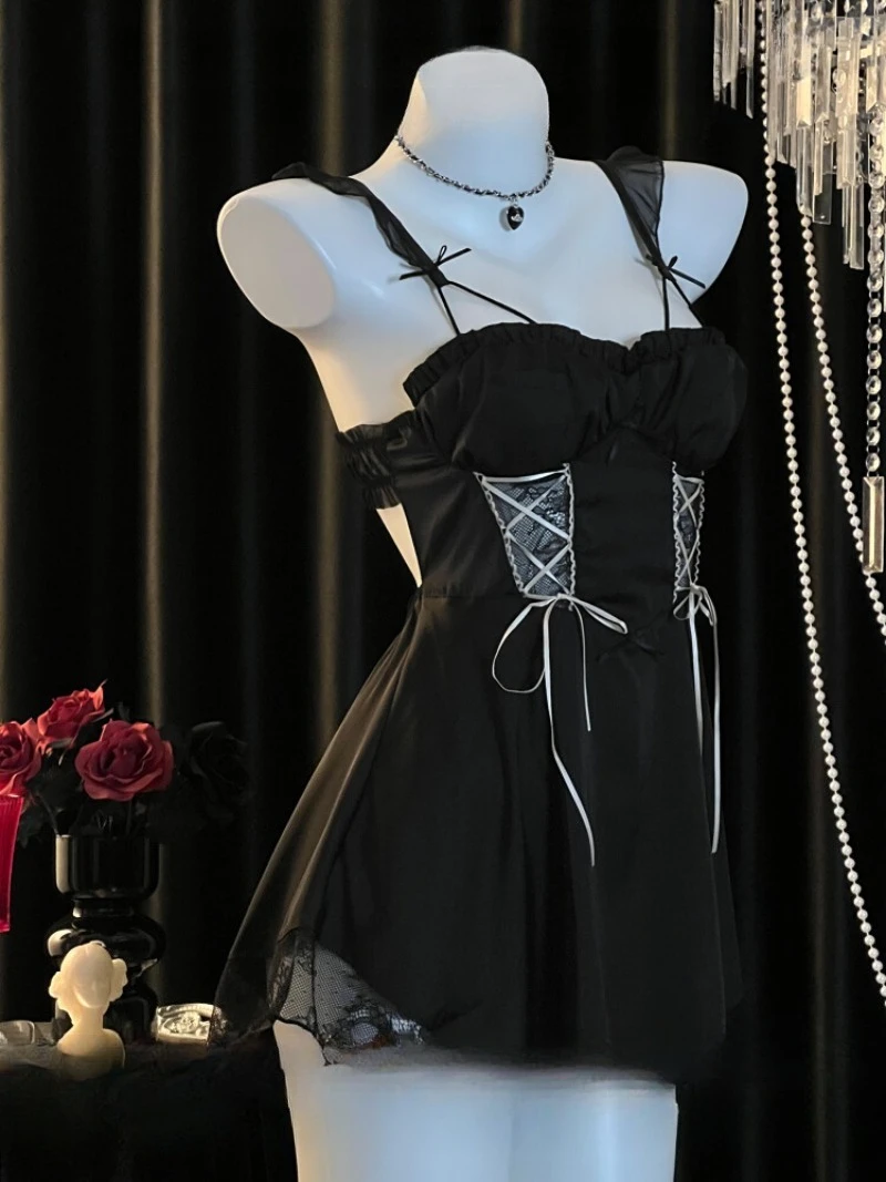 ثوب نوم حريري من الدانتيل على الطراز الفرنسي للنساء، بيجامة أنيقة من الحرير الجليدي، ملابس نوم مثيرة ذات رغبة نقية، فستان مرقع من الدانتيل عالي الجودة