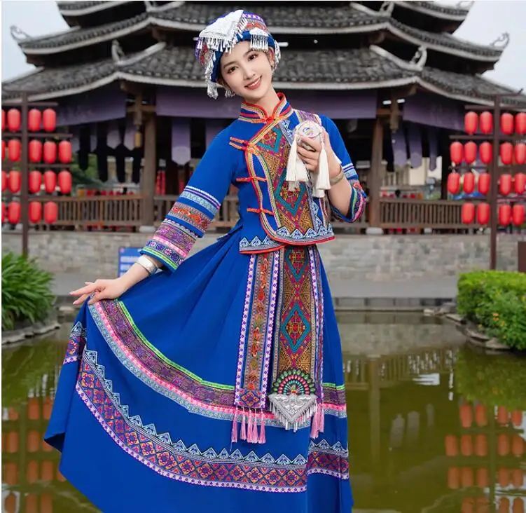 Zhuang Ethnic Costumes, Female Yi Ethnic Minority Long Dress, Headdress