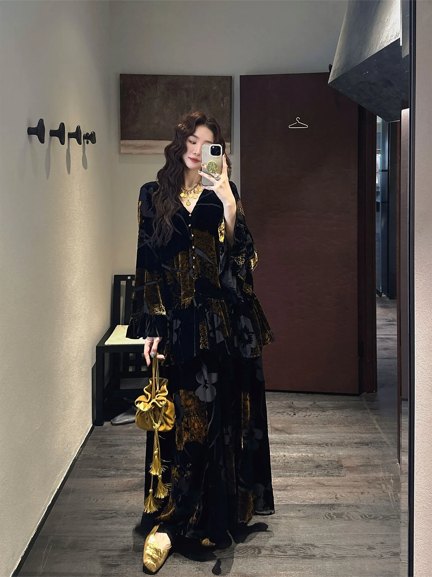 

Sanji Bla Flower Velvet Dr New Chinese Sle Embroidered Long Skirt Autumn Winter Faion New Year Ceremony Robe Women's...