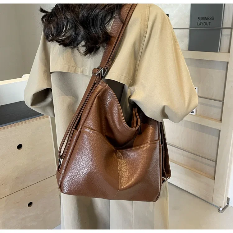 Korean Version of Retro Tote Bag Women 2024 Autumn New Simple Large-capacity Shoulder Bag Trendy Fashion Foreign Style Satchel