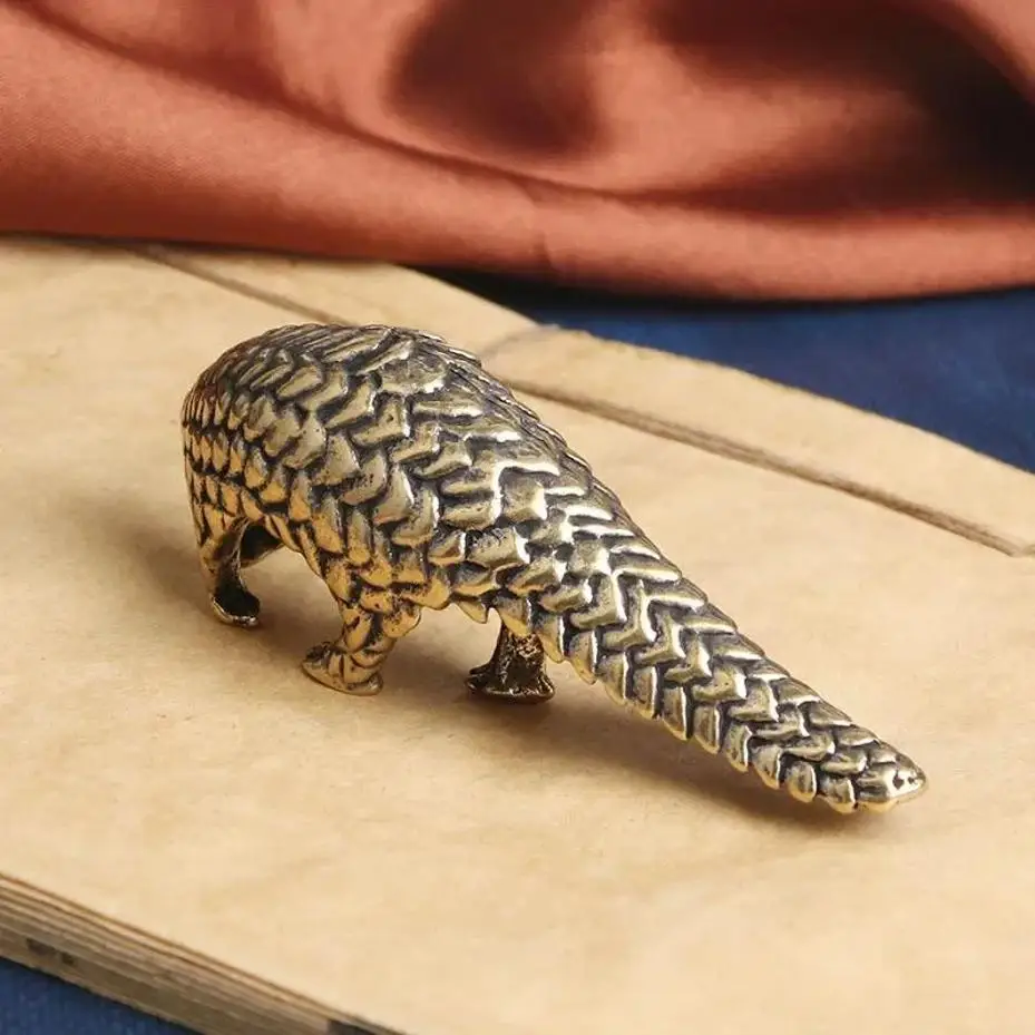 Vintage Small Pangolin Copper Statue Animal Home Micro Decoration Desktop Craft Statue Gift Accessory Creative Gift Ornament